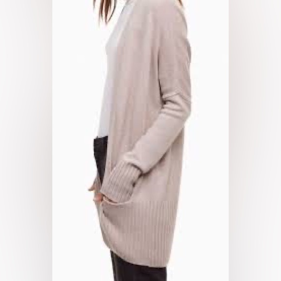 AZURE SKIES Aritzia Babaton Cardigan - Picture 2 of 10